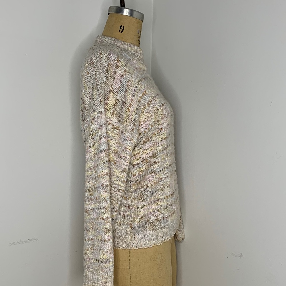 sweater - Picture 3 of 3